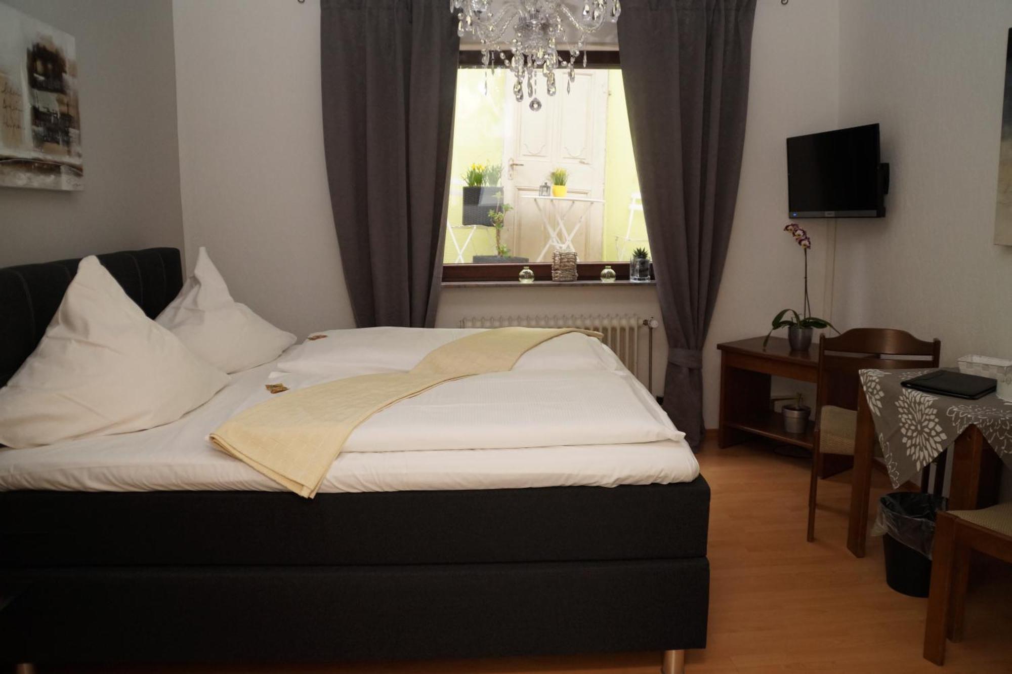 Hotel Restaurant Zunftstube Saarburg Ngoại thất bức ảnh